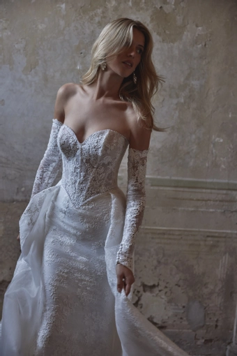 Veni Infantino Style #63242 #4 frontface vertical cropped thumbnail