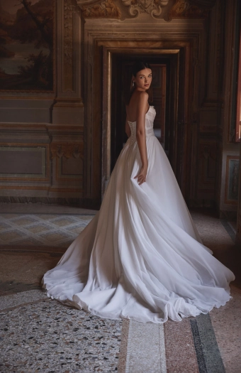 Veni Infantino #63256A #5 backface vertical thumbnail