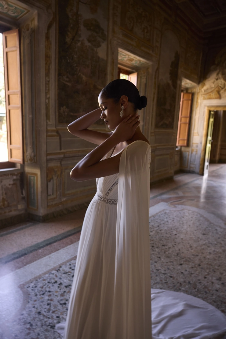 Veni Infantino Style #63258 #4 backface vertical cropped picture