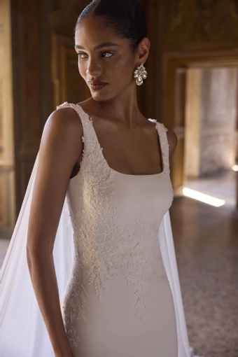 Veni Infantino #63261 #4 frontface vertical cropped thumbnail