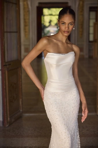 Veni Infantino 63278 #6 frontface vertical cropped thumbnail