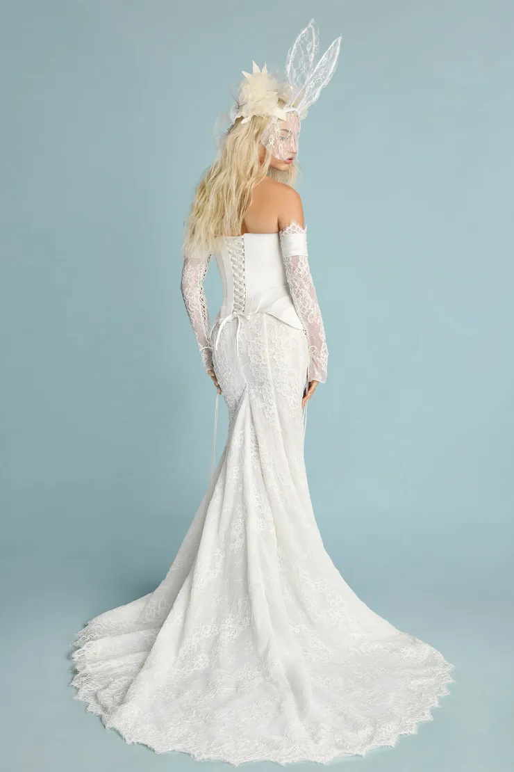 Sophia #2 default backface vertical picture