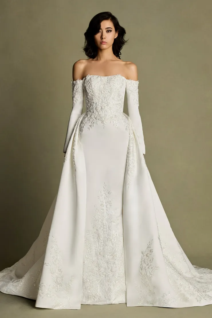 West #0 default frontface vertical picture