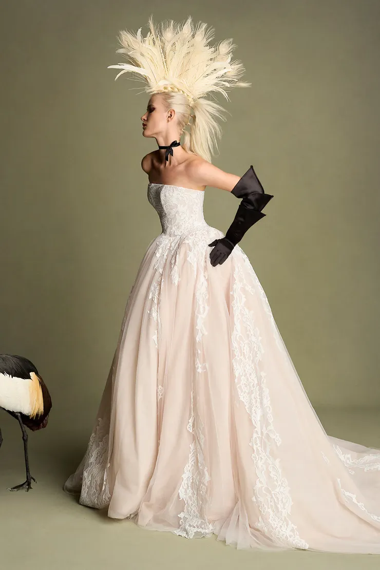 Garland #2 frontface vertical picture