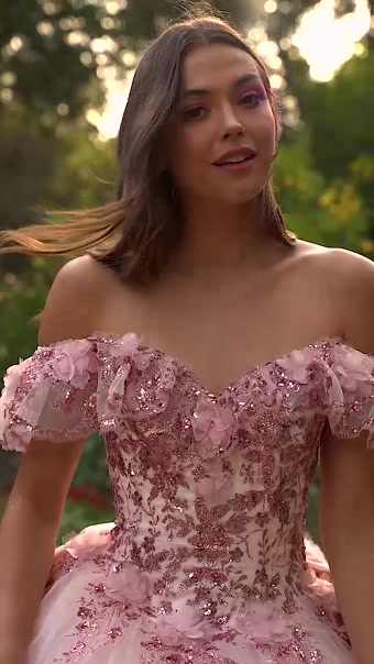 15701 #2 autoplay loop mute thumbnail