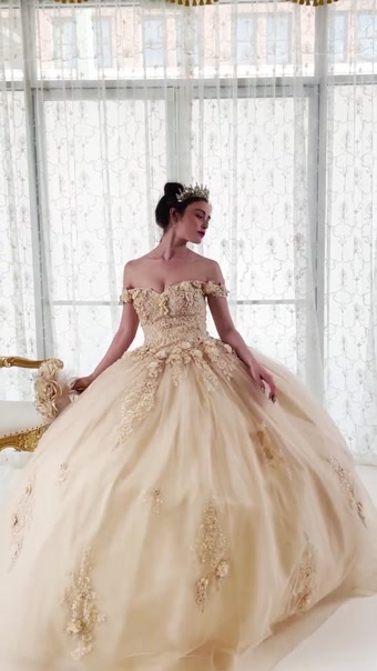 15702 #23 autoplay loop mute thumbnail