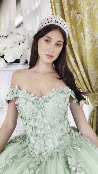 15710 #3 autoplay loop mute thumbnail