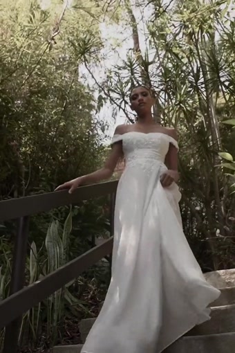 Madrid #9 autoplay loop mute thumbnail