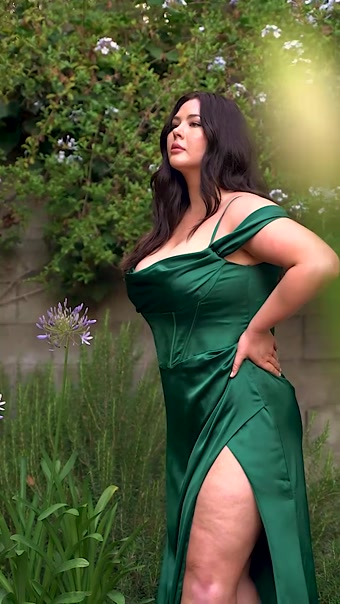 Elena #1 autoplay loop mute thumbnail