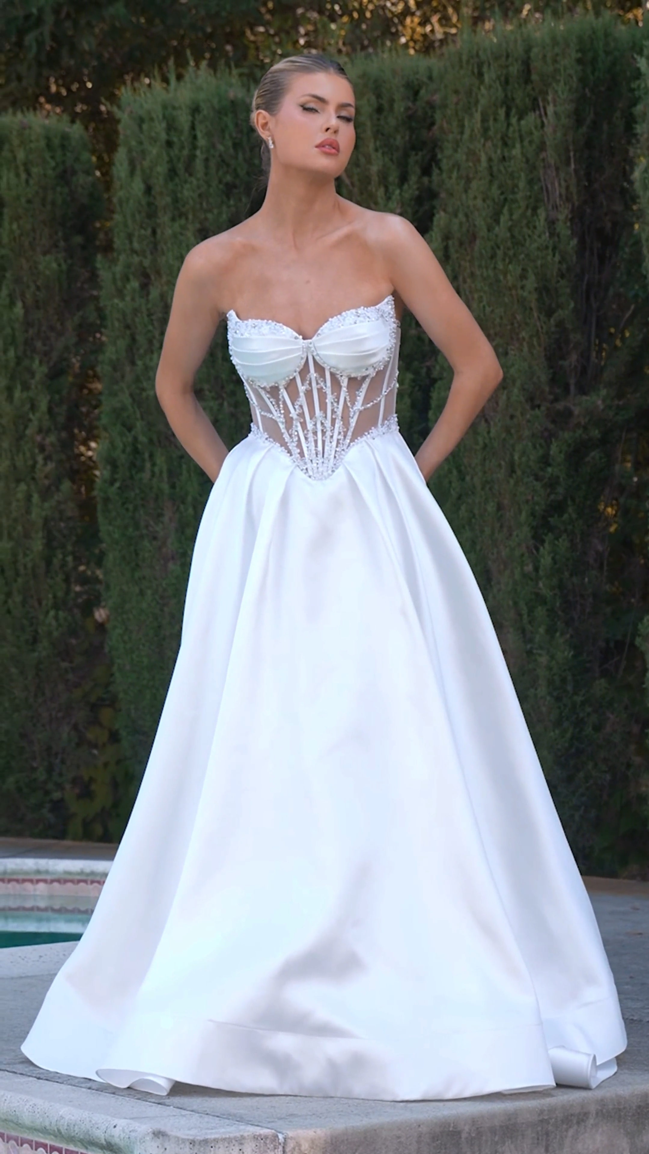 Lunet #3 autoplay loop mute thumbnail