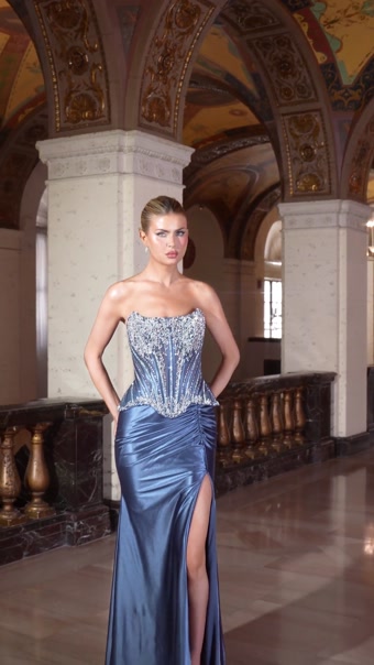 Rusell #13 autoplay loop mute thumbnail