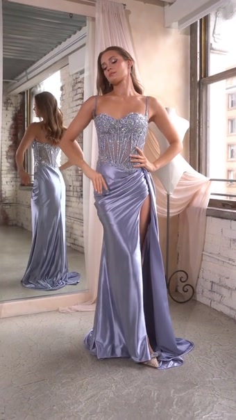 Alice #29 autoplay loop mute thumbnail