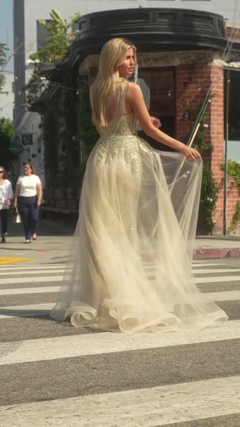 Harper #10 autoplay loop mute thumbnail