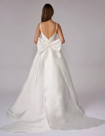 Nina Canacci Style #3279 #3 backface vertical thumbnail