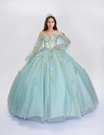 Nina Canacci Style #Q121 $0 frontface vertical thumbnail