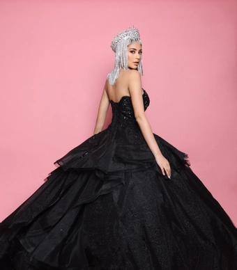 Nina Canacci Style #Q130 $3 default backface vertical cropped thumbnail