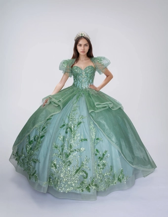 Nina Canacci Style #Q130 $1 frontface vertical thumbnail