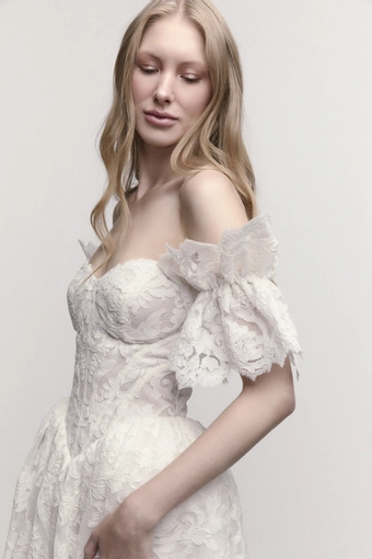 Willowby 56151 #7 frontface vertical cropped thumbnail