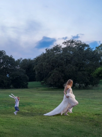 Willowby 56153 #3 frontface vertical thumbnail