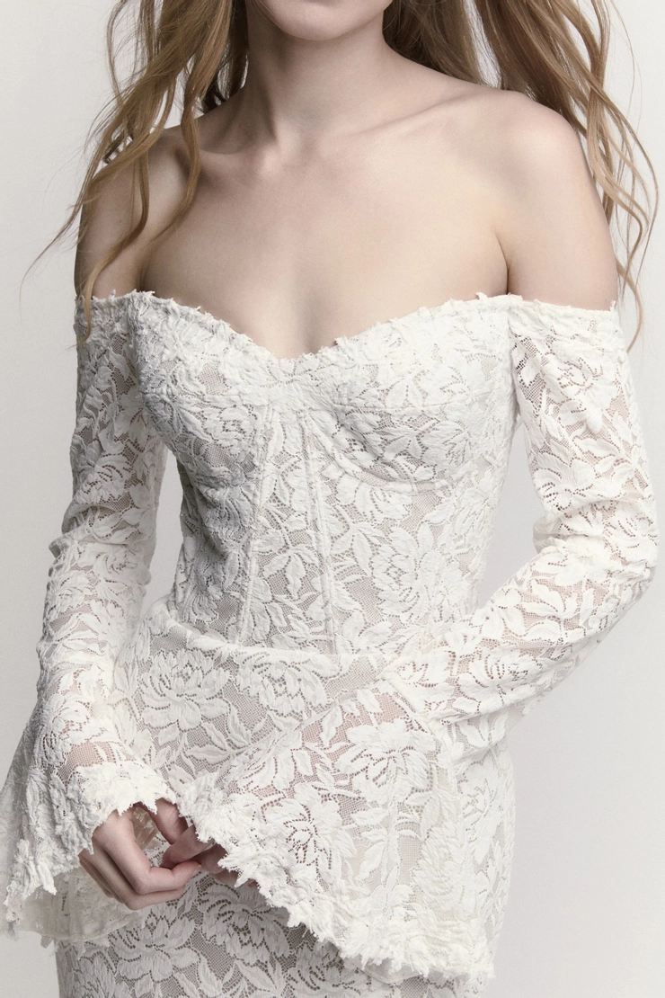 Willowby Melody 56159 #5 frontface vertical cropped picture