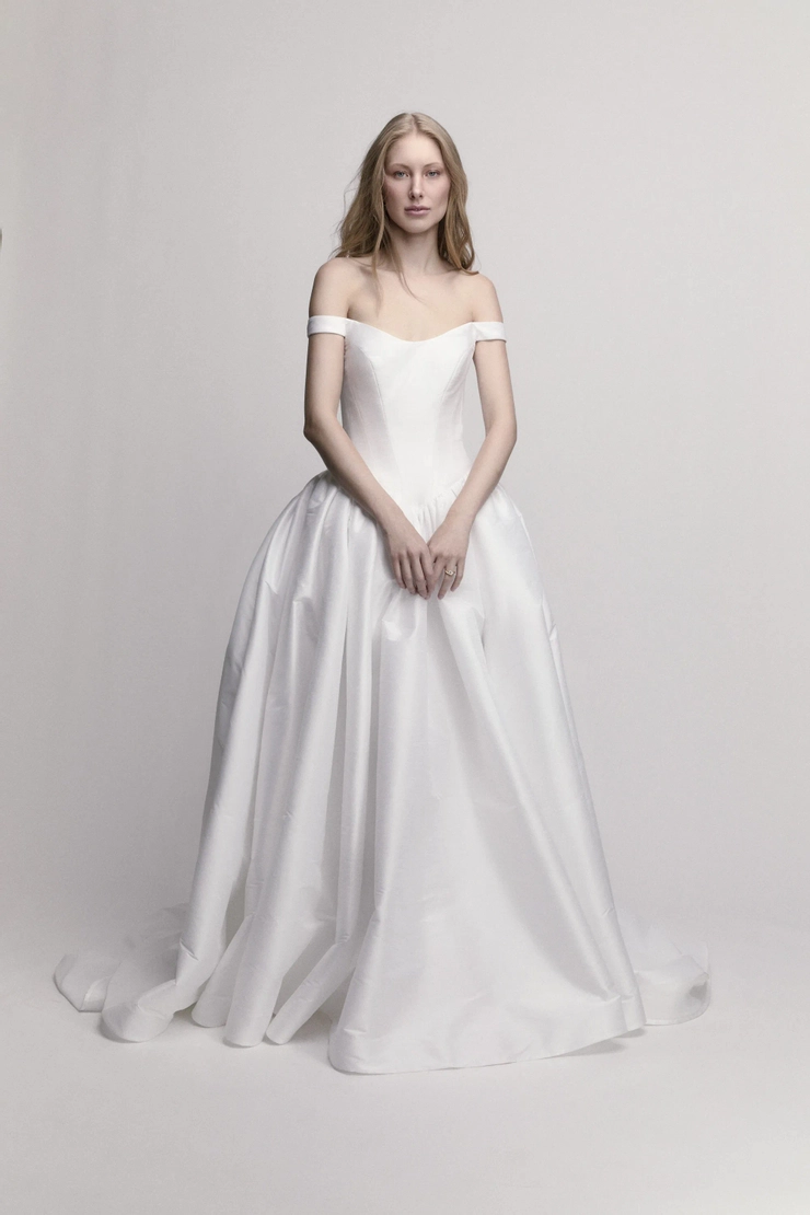 Willowby Stella 56321 #1 frontface vertical picture