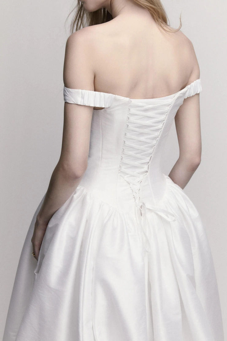 Willowby Stella 56321 #6 backface vertical cropped picture