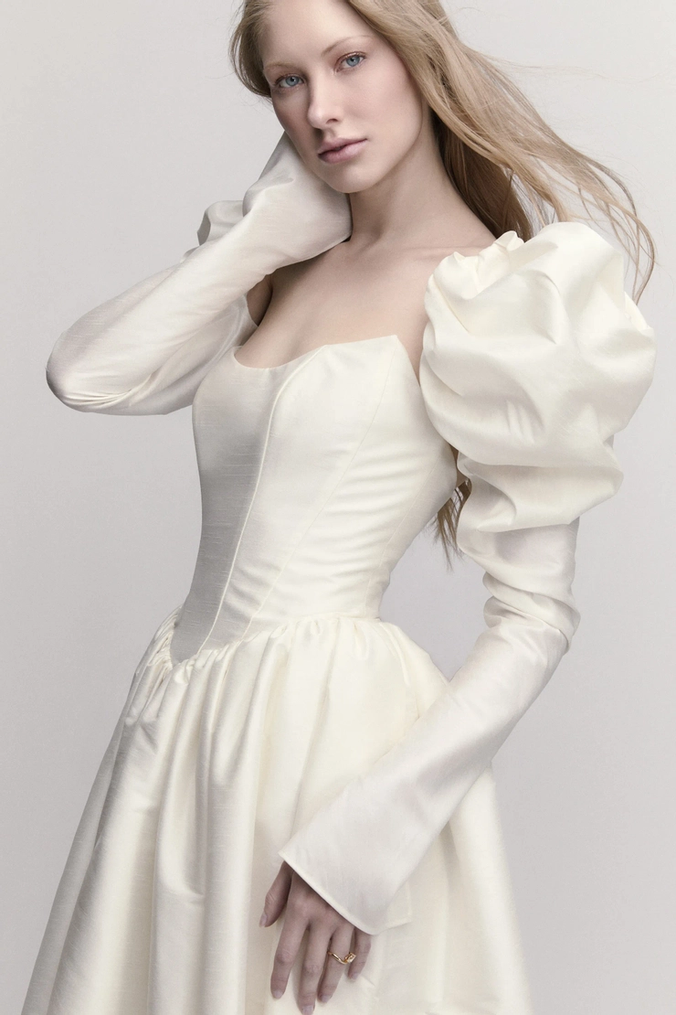 Willowby Olive 56325 #7 frontface vertical cropped picture