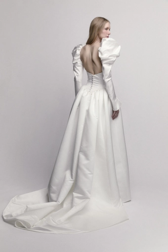 Willowby 56332 #3 default backface vertical thumbnail