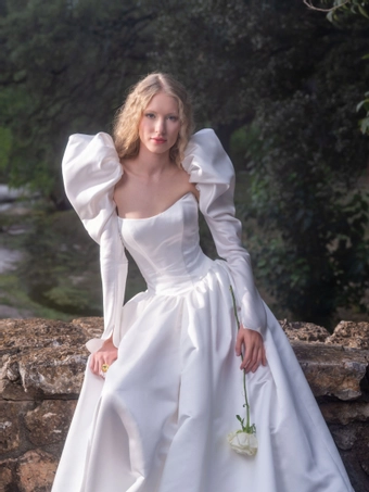 Willowby 56332 #5 frontface vertical cropped thumbnail