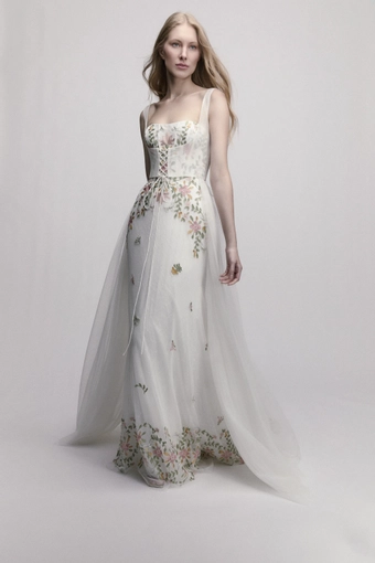 Willowby 56711 #4 frontface vertical thumbnail