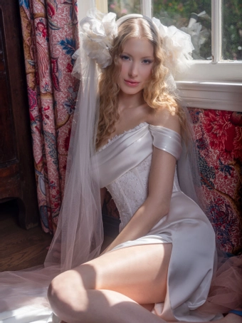 Willowby 56716 #7 frontface vertical cropped thumbnail