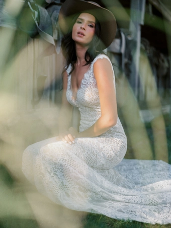 Locket Pilar #16155 #3 frontface vertical thumbnail