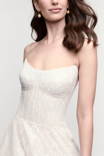 Locket Vera #16159 #2 frontface vertical cropped thumbnail