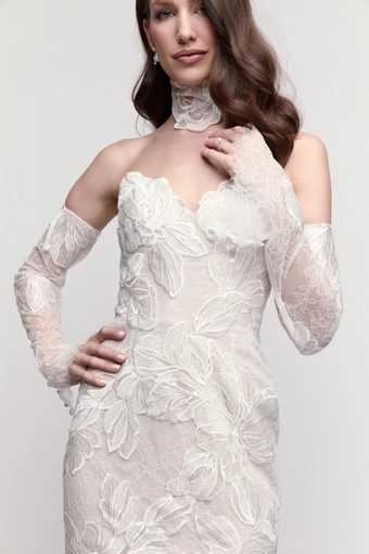 Locket Protea with Sleeves #16163 #12 frontface vertical cropped thumbnail