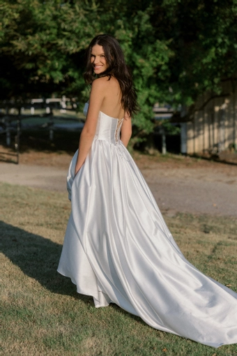 Locket #16222 #11 default backface vertical thumbnail