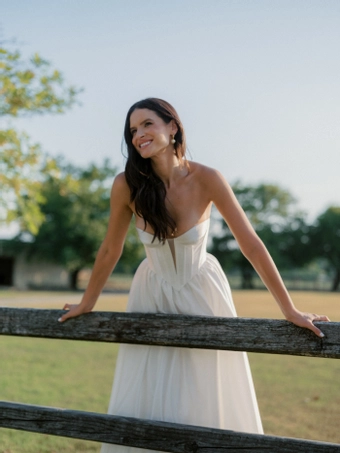 Locket #16222 #16 frontface vertical cropped thumbnail