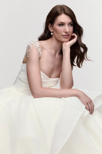 Locket Lilith with Straps #16228 #9 frontface vertical cropped thumbnail