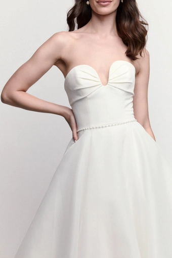 Locket Peony #16234 #7 frontface vertical cropped thumbnail