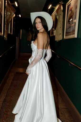 Locket Aster with Sleeves #16744 #12 backface vertical cropped thumbnail