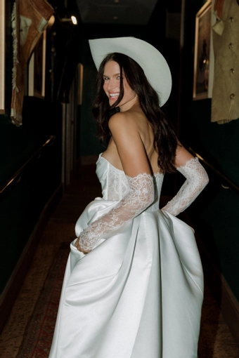 Locket Aster with Sleeves #16744 #13 backface vertical cropped thumbnail