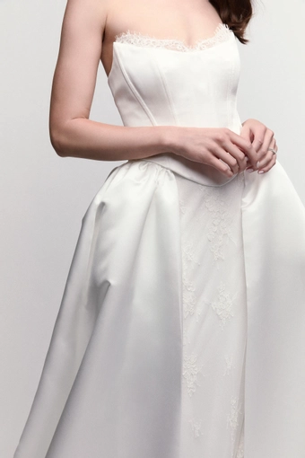 Locket Iris with Overskirt #16752 #6 frontface vertical cropped thumbnail