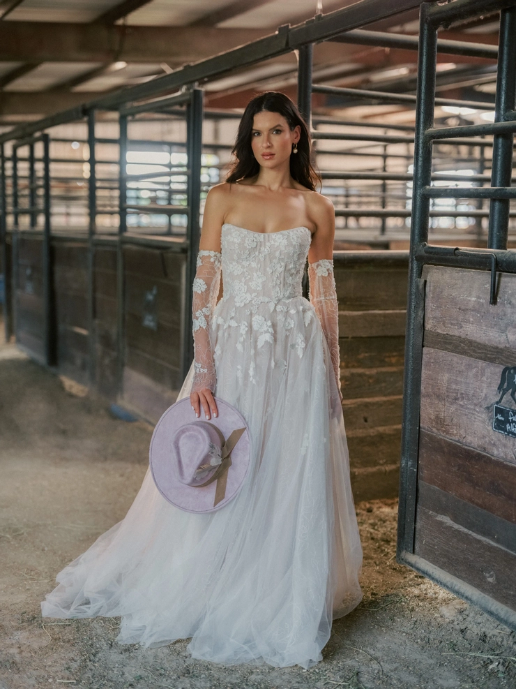 Locket Style #16754 Default Thumbnail Image