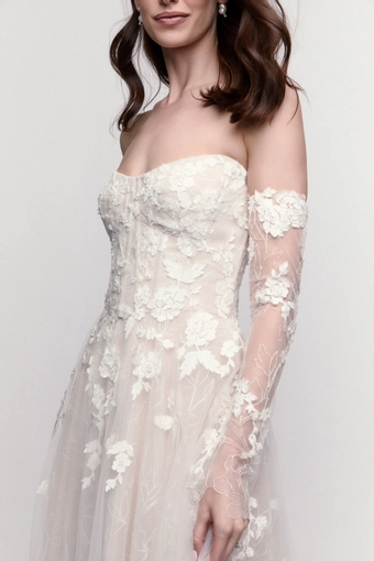 Locket Verbena with Sleeves #16754 #9 frontface vertical cropped thumbnail