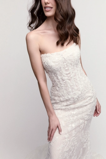 Locket Amaranth #16807 #6 frontface vertical cropped thumbnail