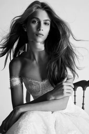 Watters Daniella #61101B #8 frontface vertical cropped thumbnail