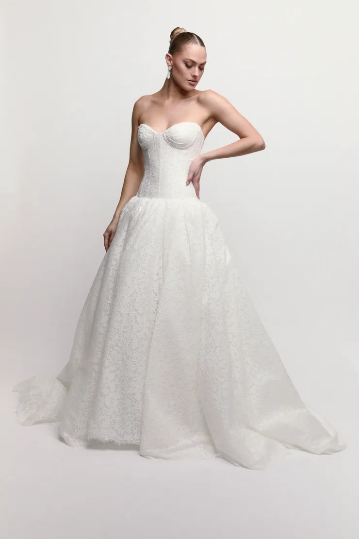 Watters Bram with Sleeves 61107B #1 frontface vertical picture