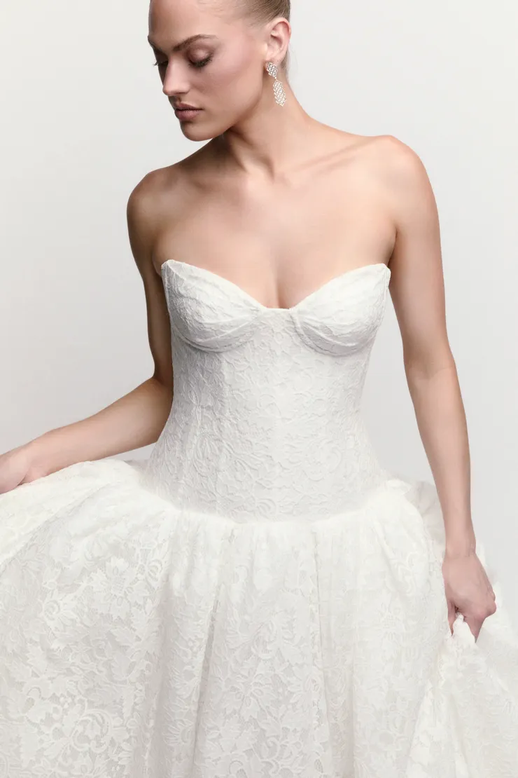 Watters Bram with Sleeves 61107B #9 frontface vertical cropped picture