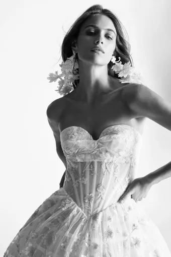 Watters Style #61108B #5 frontface vertical cropped thumbnail