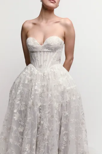 Watters Style #61108B #4 frontface vertical cropped thumbnail