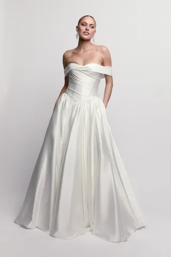 Watters Desmina #61300B #1 frontface vertical thumbnail